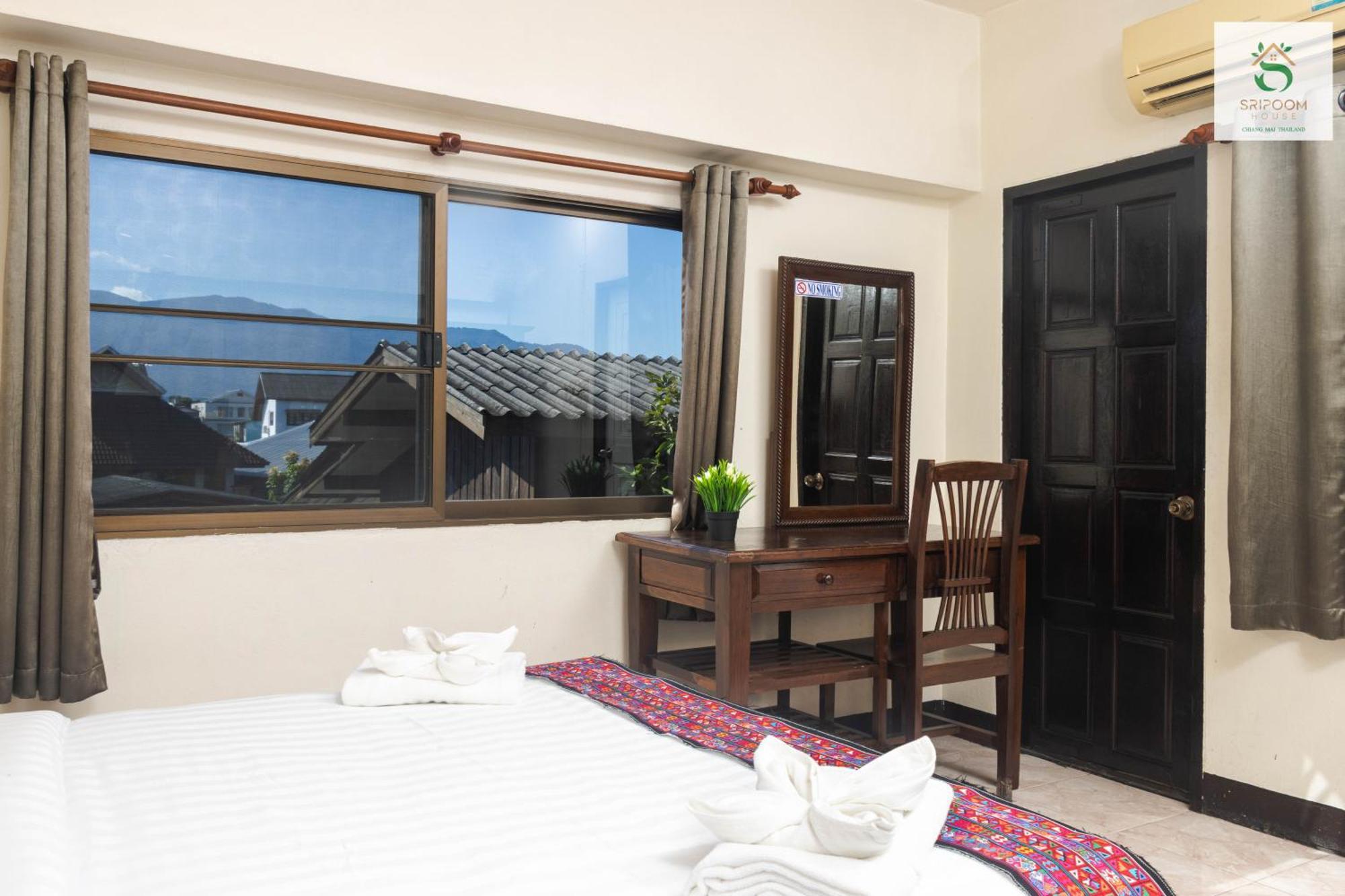 Sripoom House 1 Hotel Chiang Mai Exterior photo